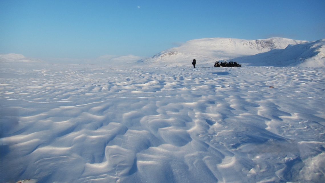 ᐃᓄᒃ ᓯᑭᑑᖓ ᐅᓯᔭᖏᓐᓂᑦ ᑕᑖᖅᑐᖅ ᖁᐊᖅᓯᒪᔪᒥᑦ ᓄᓇᒥᑦ.