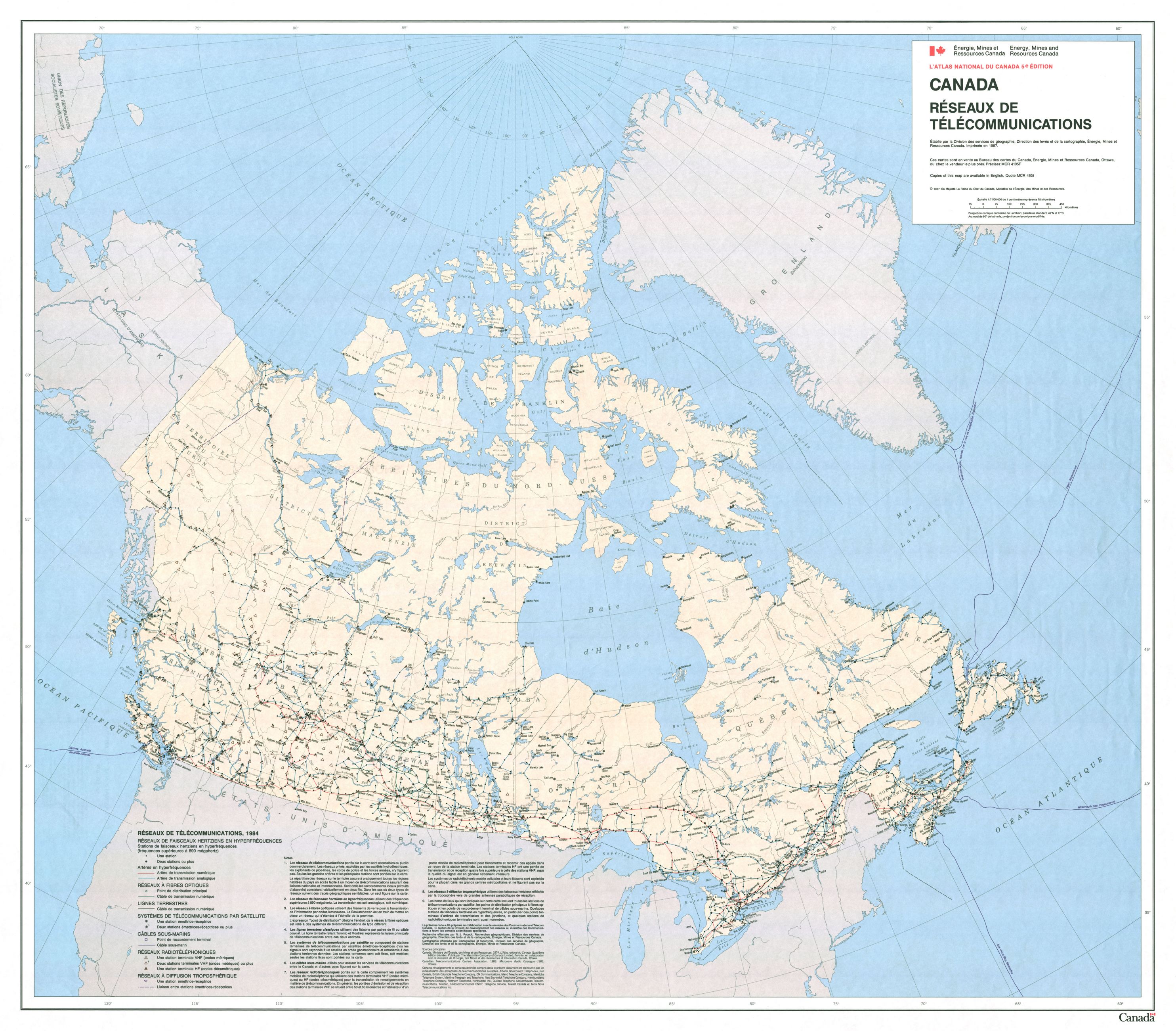 une carte du Canada montrant les réseaux de télecommunications