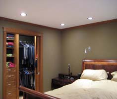 Recessed downlights